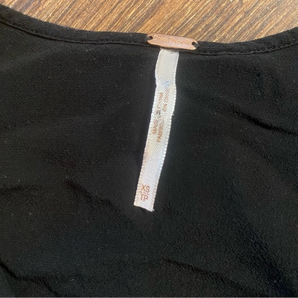 Free People Black Bell Sleeve Crop Top - Picture 4 of 5